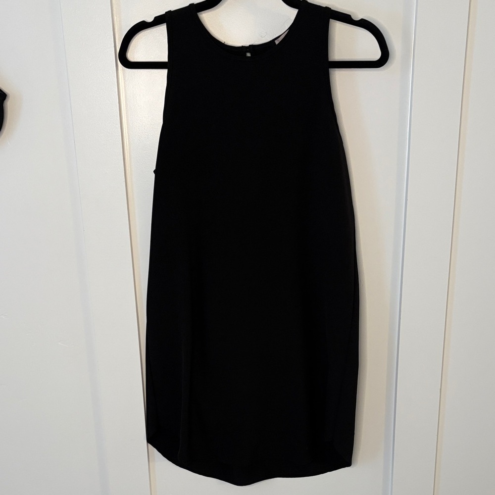 Chic Black Sleeveless Mini Dress